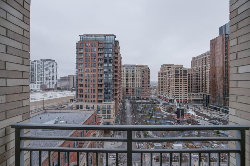 Condo With Gym And Pool In Pentagon City 8Min To Dca Арлингтон Экстерьер фото